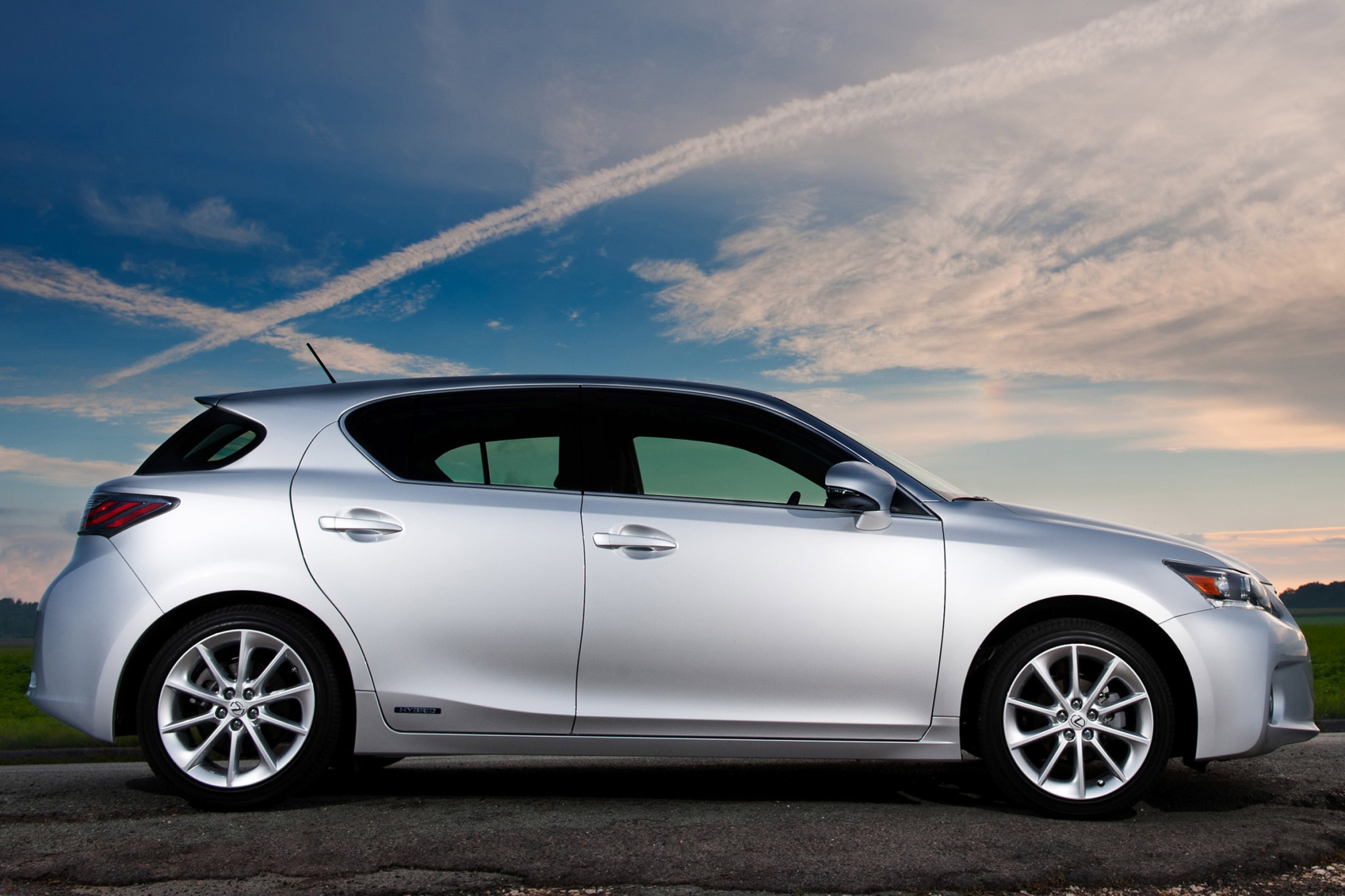 Lexus ct200h 2013